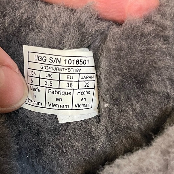 UGG Bailey Bow II Gray Suede Boots Womens 5 Slip On Sheepskin Mid-Calf Boot - Picture 5 of 6